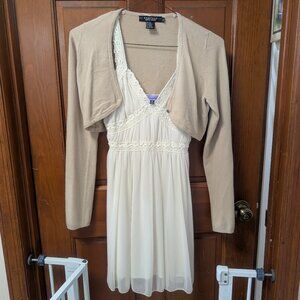 Junior's Ivory crochet dress size Med
